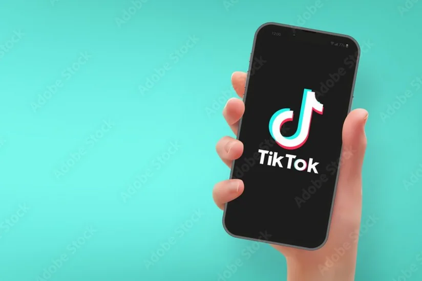 Abşeronda kişi arvadını “Tik-Tok”dan istifadəyə görə döyüb, qadın ərini bağışlayıb