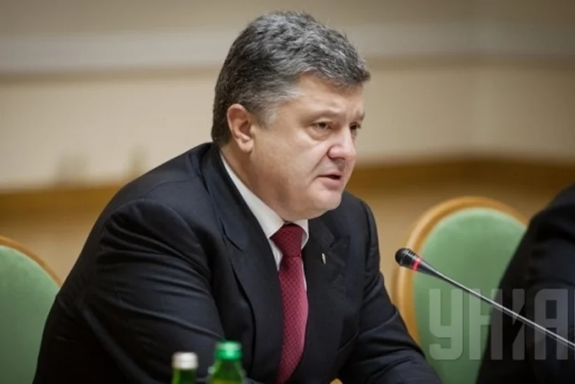 ​Порошенко: защита аэропорта в Донецке означает защиту всей Украины
