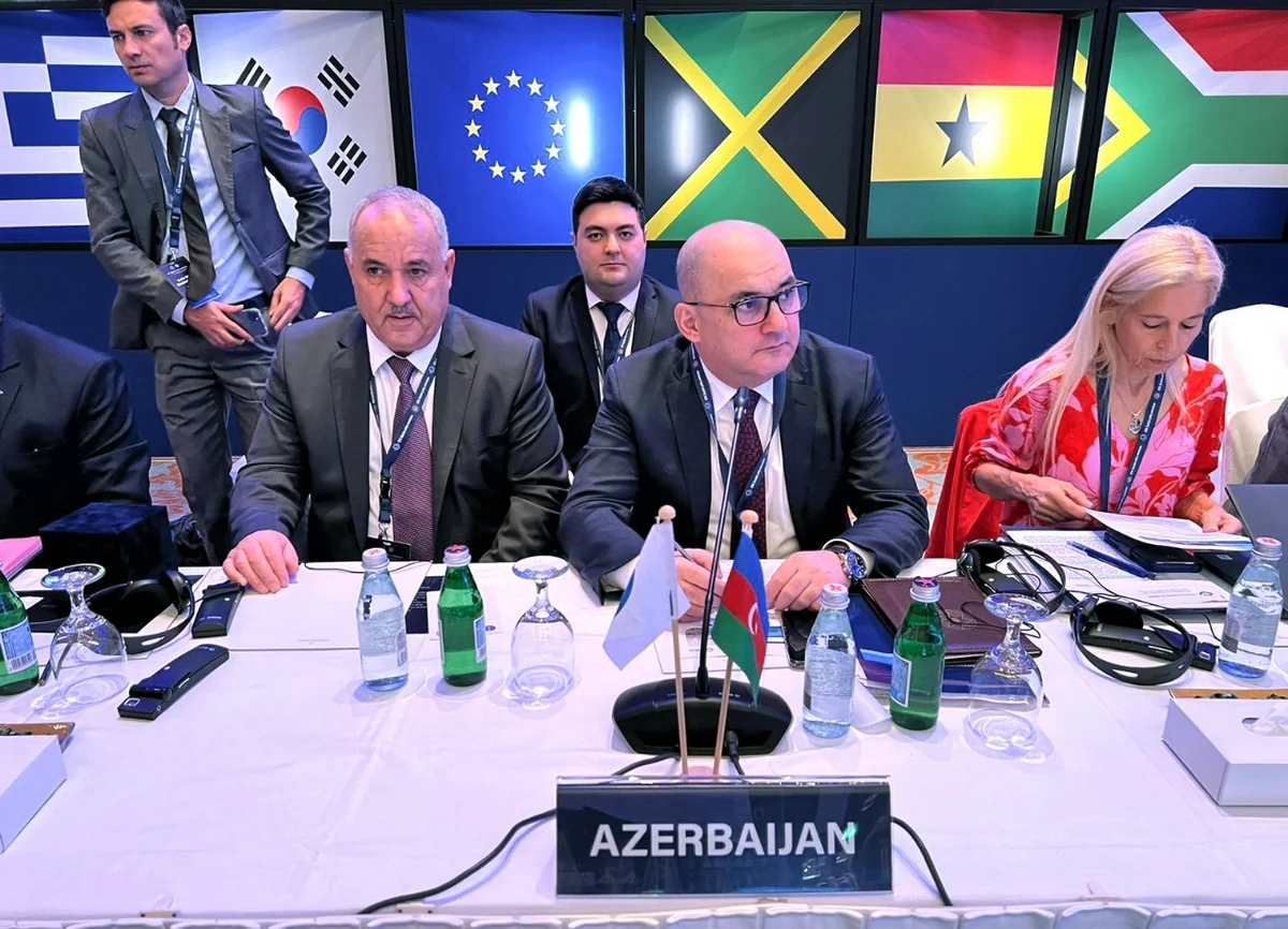 Şahin Bağırov Bəhreyndə bir sıra ölkələrlə ikitərəfli əməkdaşlığı müzakirə edib