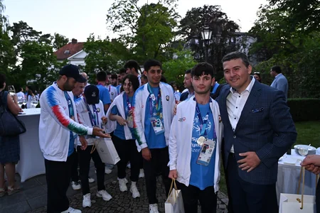 Berlində olimpiya oyunlarında iştirak edən Azərbaycan komandasının şərəfinə ziyafət verilib