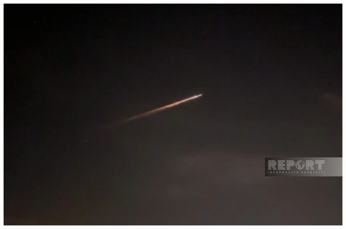Azərbaycan səmasında meteor müşahidə olunub - RƏSMİ 