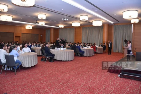 Bakıda “Müasir Azərbaycan dövlətçiliyi Heydər Əliyev zəkasının işığında” mövzusunda gənclərlə görüş keçirilib