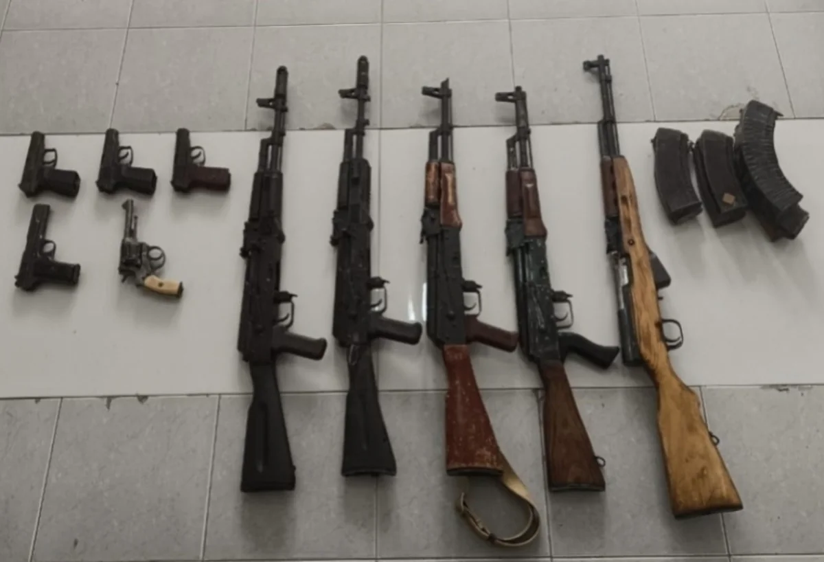 Machine guns and grenades found in Khankandi