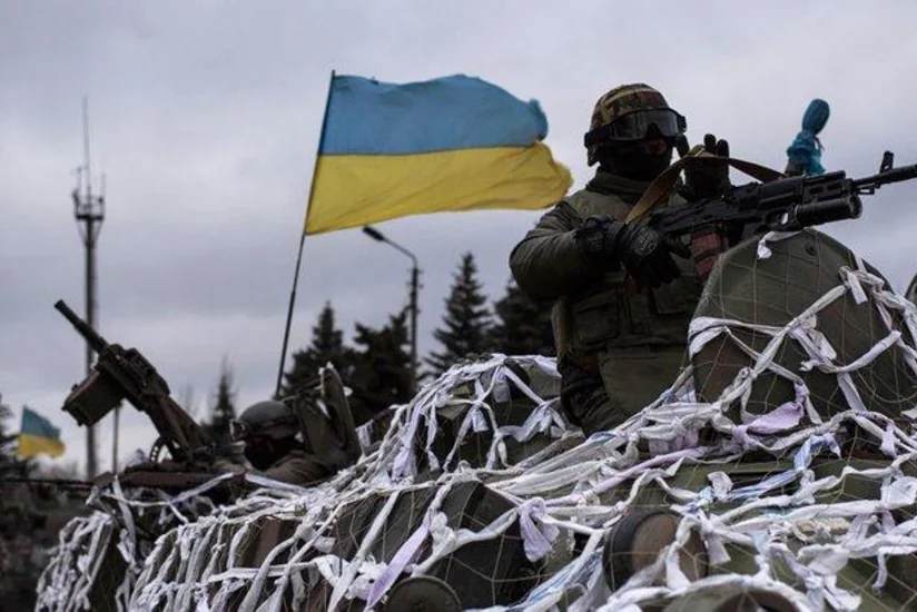 Ukrayna Baş Qərargahı: Rusiya hərbçiləri yanacağı spirtli içkiyə dəyişirlər