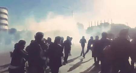 В ходе акции протеста в Иране произошли столкновения с полицией - ВИДЕО