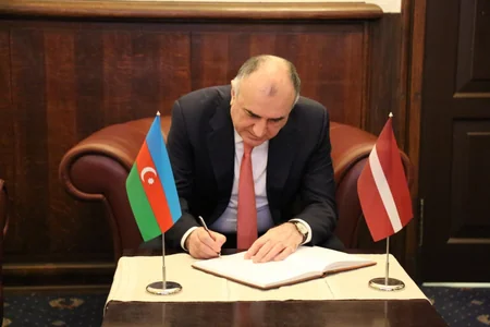 Azərbaycan ilə Latviya arasında hərbi-təhlükəsizlik məsələləri müzakirə olunub