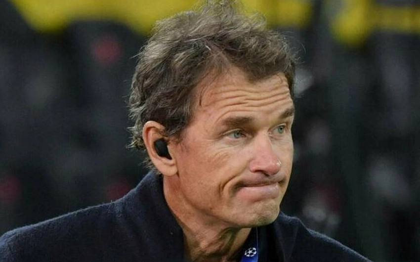 Hertha Berlin sacks former Arsenal goalkeeper for racist message