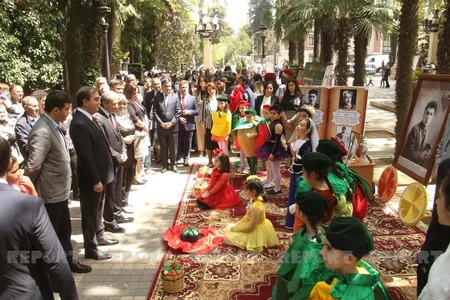 Gəncədə “23 Aprel – Ümumdünya kitab və müəlliflik hüququ günü” qeyd olunub