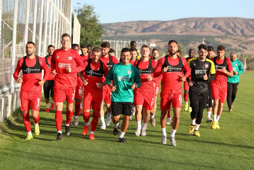 Türkiyənin ən dəyərli komandaları açıqlandı