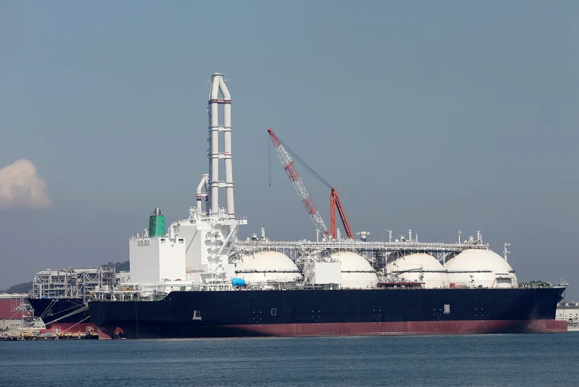 Китайские компании ведут переговоры с Катаром об инвестициях в крупнейший СПГ-проект