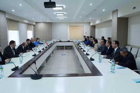 Azərbaycanla Gürcüstan din sahəsində əlaqələr və əməkdaşlığın inkişafı barədə müzakirələr aparıb