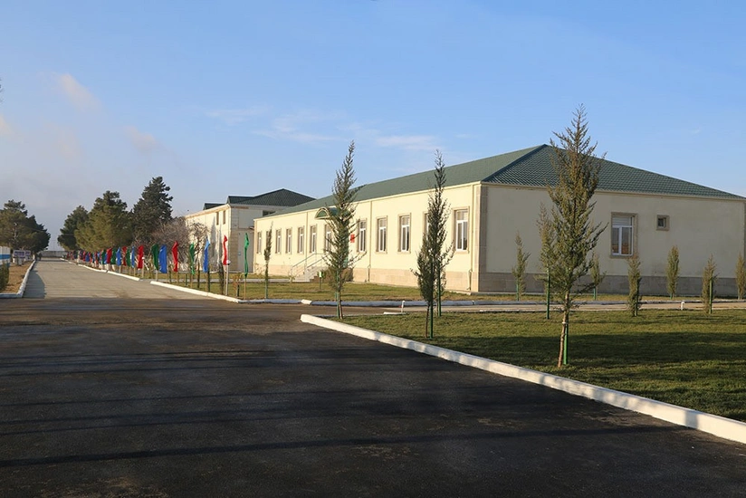 Закир Гасанов ознакомился с новыми объектами в воинских частях Инженерных войск и Войск химической защиты - ВИДЕО