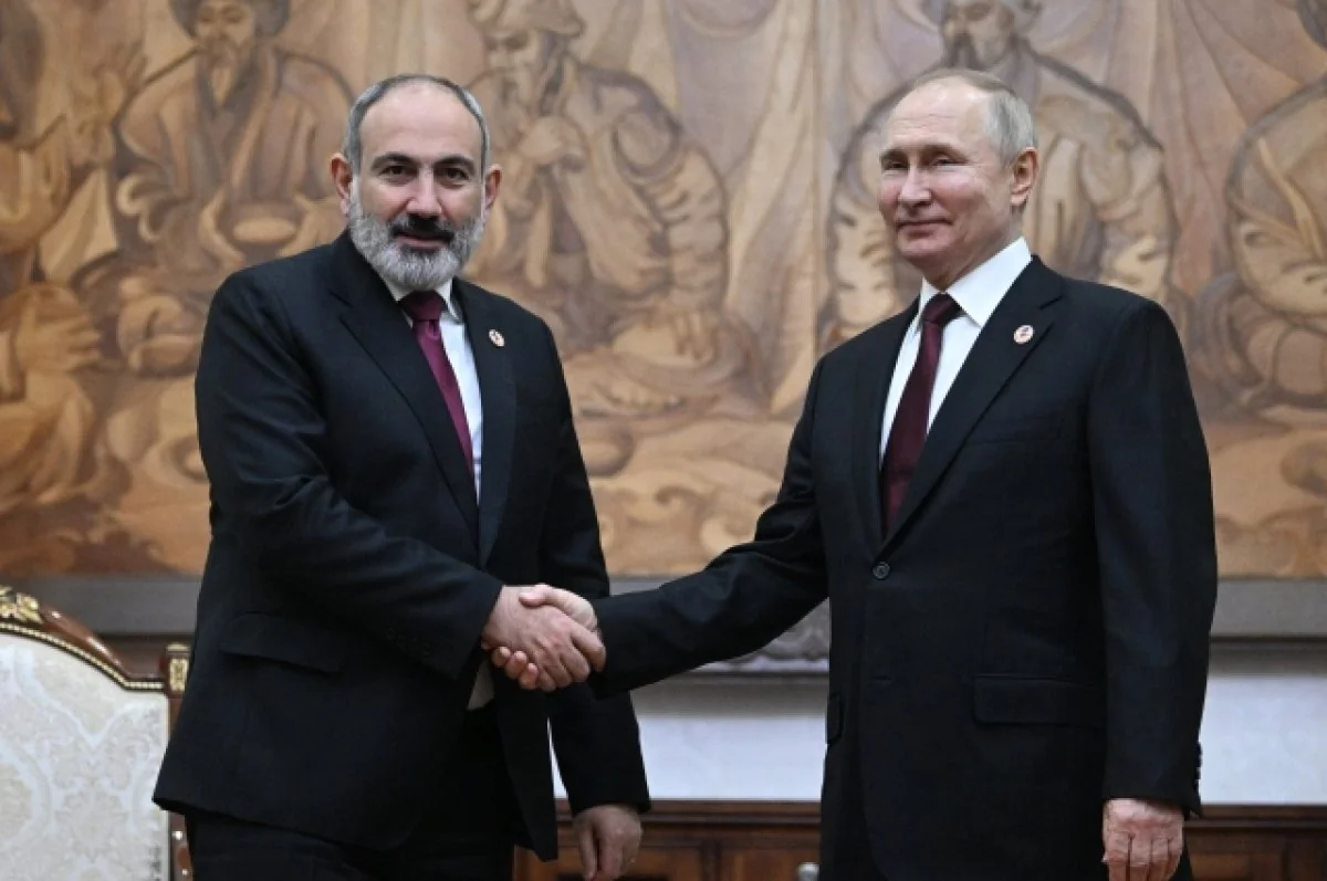 Putin meeting Pashinyan on sidelines of CIS summit
