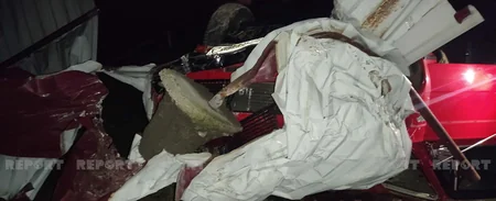 В Гахе автомобиль врезался в газопровод, есть пострадавшие