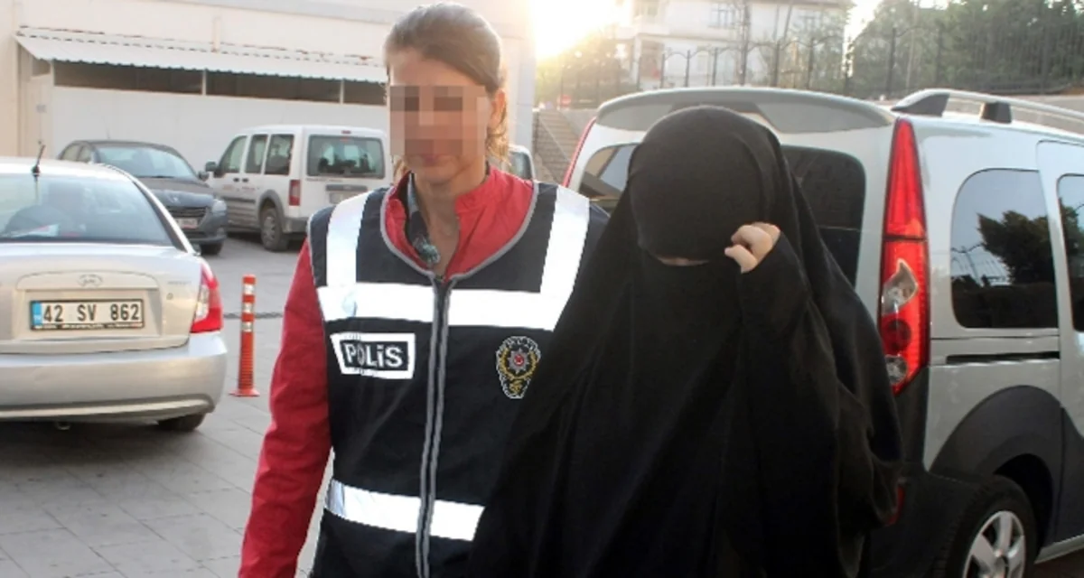 Türkiyədə 121 keçmiş diplomat və 70 hərbçinin tutulması üçün geniş əməliyyat keçirilir