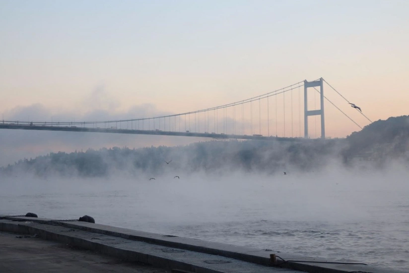 Bosfor boğazı gəmilərin hərəkəti üçün bağlanıb