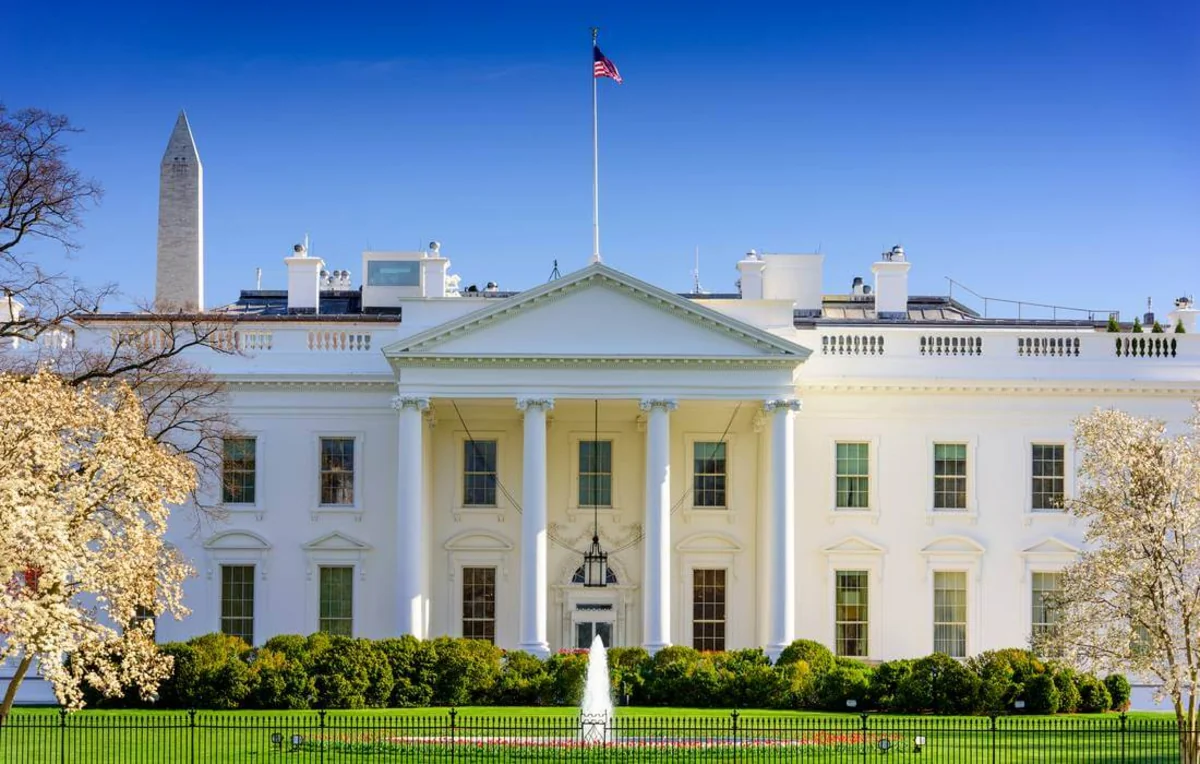 Ağ Ev: İranın İsrailə hücumu bir neçə saat davam edəcək