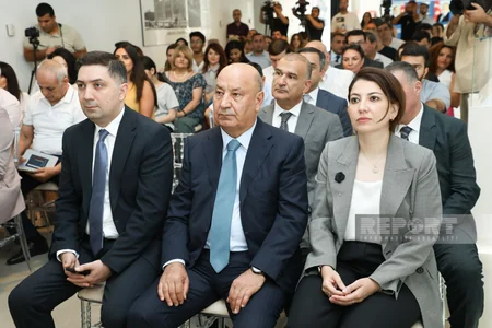 ADY və Mətbuat Şurası jurnalistləri mükafatlandırıb