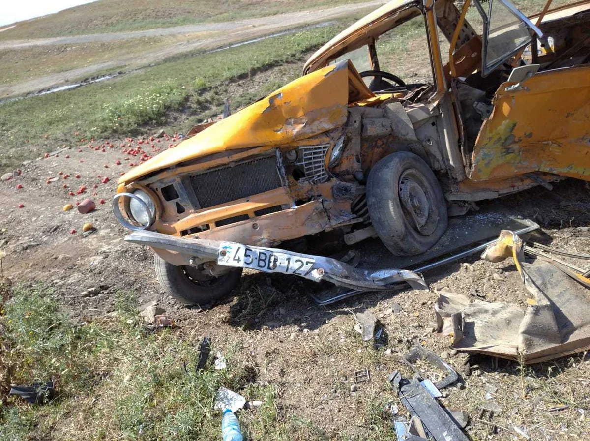 В Огузе два автомобиля столкнулись, трое раненых