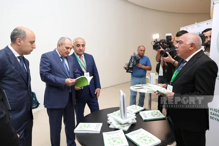 UNEC-in təşkilatçılığı ilə keçirilən beynəlxalq elmi konfransın ilk günü başa çatıb - YENİLƏNİB