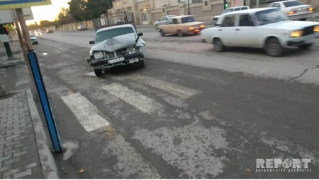 Kürdəmirdə QAZ-31 Toyota Pradoya çırpılıb - FOTO