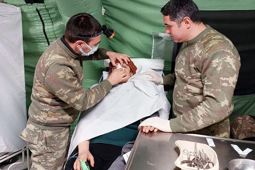 Azərbaycanın hərbi həkimləri Türkiyədə 61 cərrahi əməliyyat keçirib,  419 nəfərə yardım göstərib