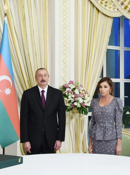 İtaliya Prezidentinin Azərbaycana rəsmi səfəri çərçivəsində təltifetmə mərasimi keçirilib