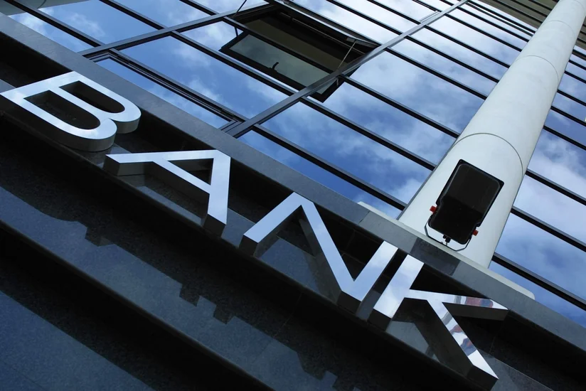 Azərbaycan bankı istehlak kreditlərini bahalaşdırıb, biznes kreditləşməsini dayandırıb