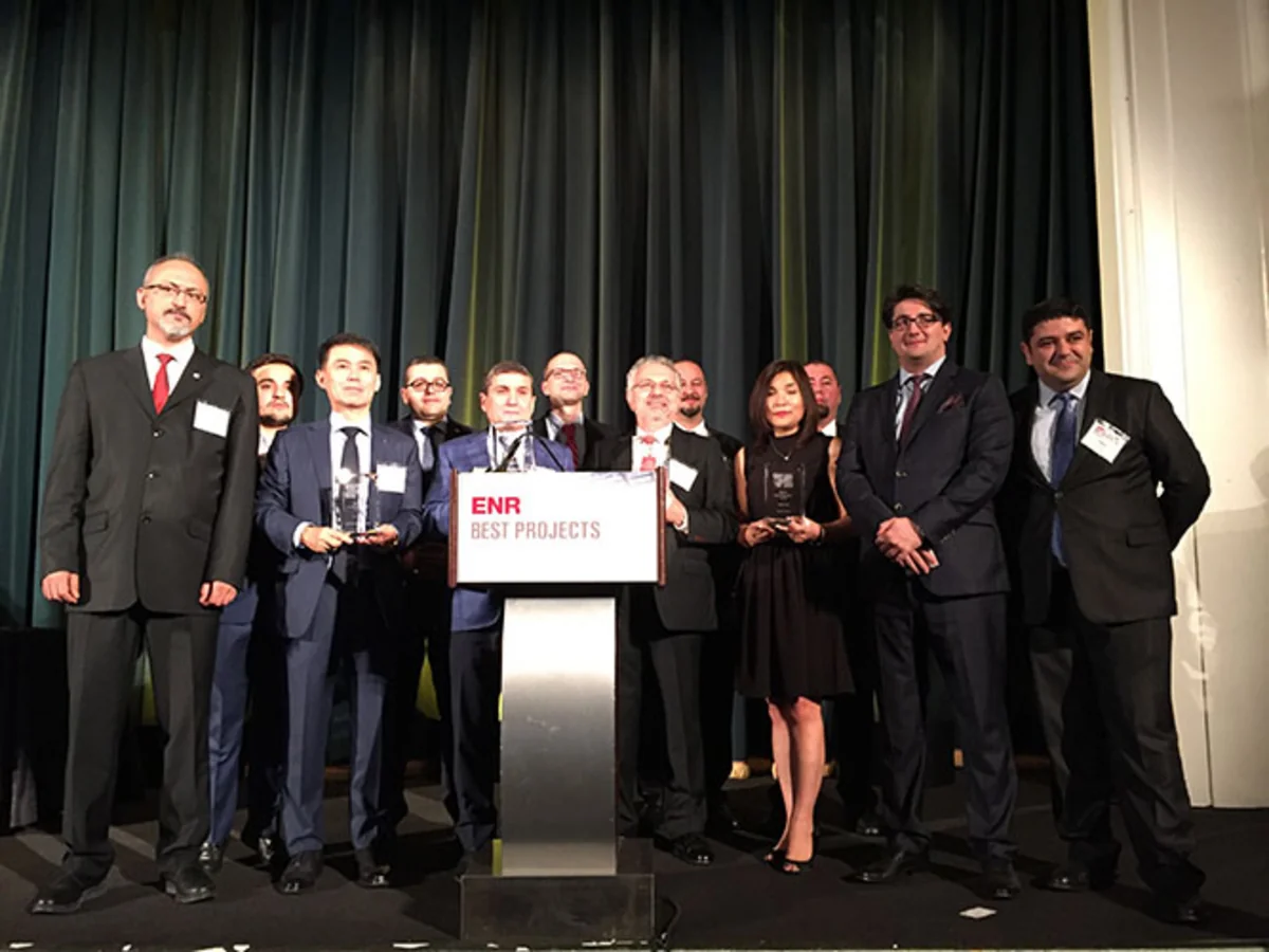 SOCAR Tower wins 2016 Global Best Project reward