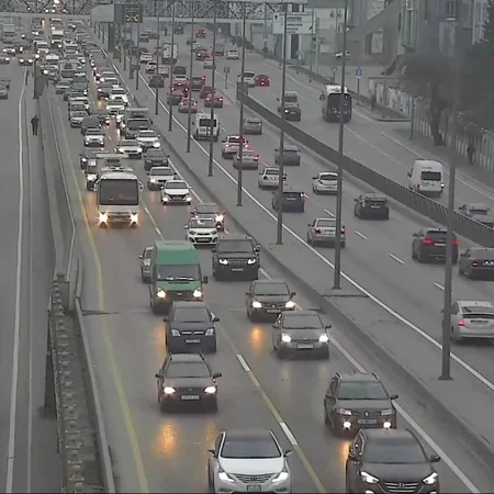 Bakının bir sıra yollarında tıxac var - SİYAHI