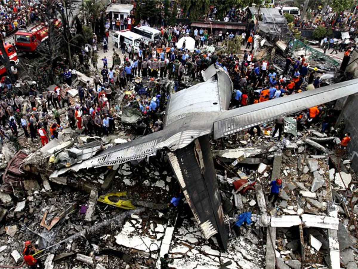 ​Ekvadorda təyyarə qəzası nəticəsində 22 nəfər ölüb