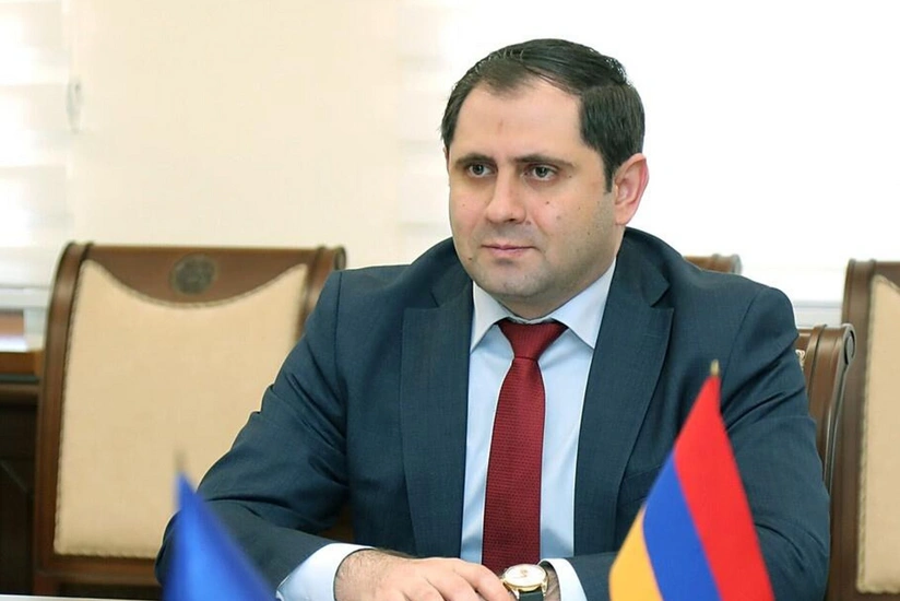 Armenian defense minister leaves for Brussels