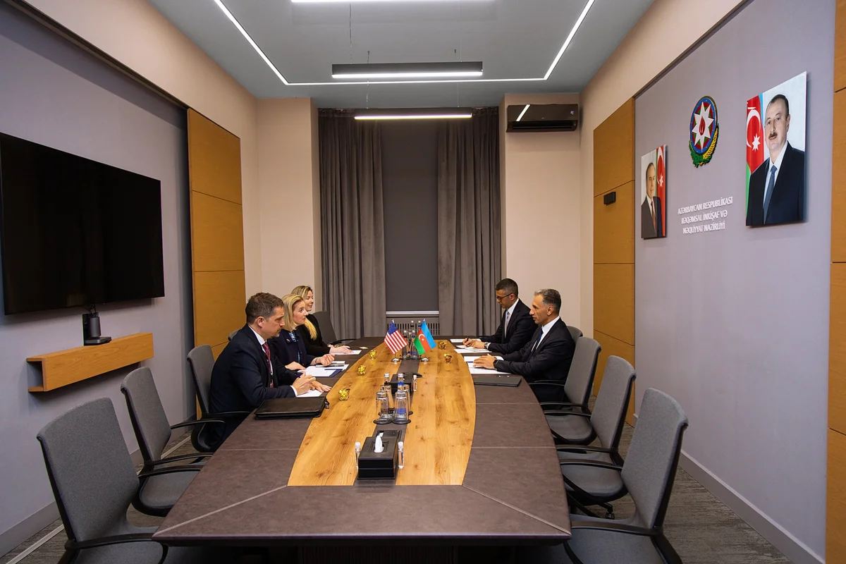 Azerbaijan, US explore prospects for transportation via Middle Corridor