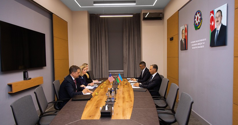 Azerbaijan, US explore prospects for transportation via Middle Corridor
