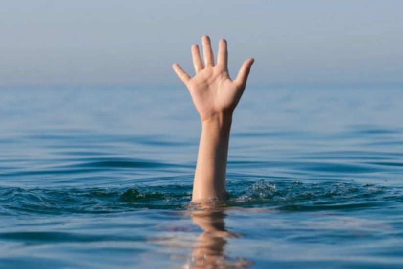 В Ширване в коллекторе утонул 56-летний мужчина