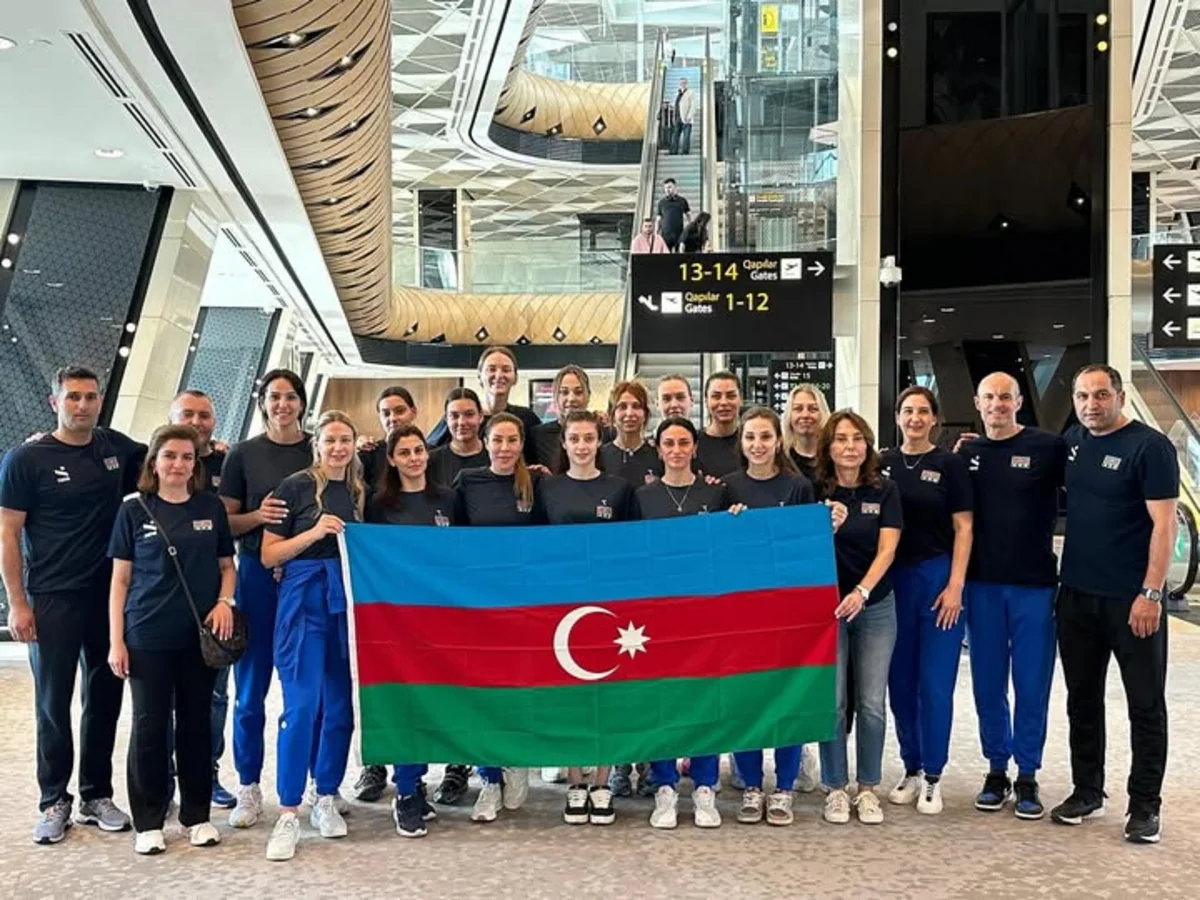 Azərbaycanın voleybol millisi Slovakiyaya yollanıb