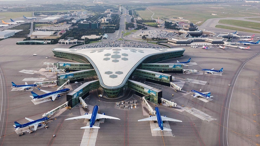 Malayziyaya məxsus təyyarə Bakı Aeroportuna təcili eniş edib Malayziyaya məxsus təyyarə Bakı Aeroportuna təcili eniş edib