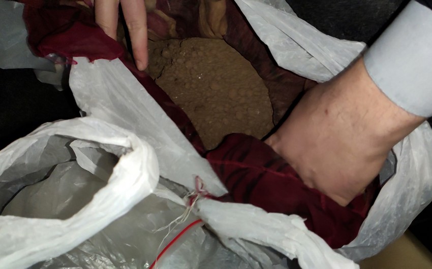 Bakıda saxlanılan şəxslərdən silah və narkotik götürüldü