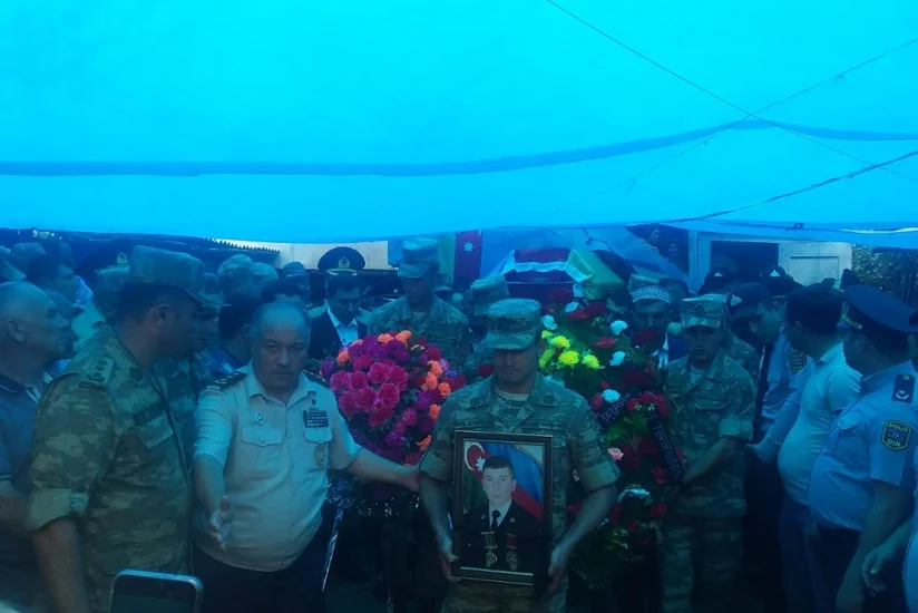 В Азербайджане похоронен погибший в результате несчастного случая военнослужащий - ФОТО - ВИДЕО - ДОПОЛНЕНО