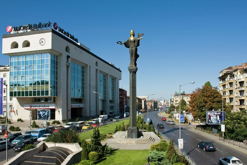 Правительство Болгарии приняло план по вхождению в еврозону с 2024 года