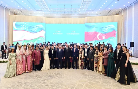 Shavkat Mirziyoyev hosts reception in honor of President Ilham Aliyev