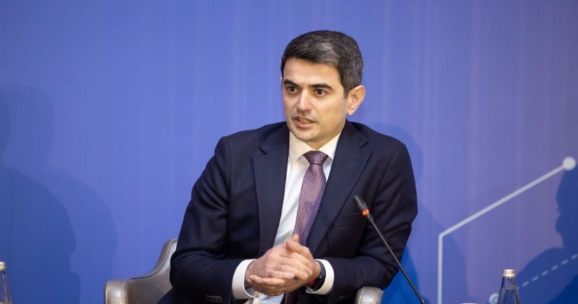 Unibankın sədri işdən çıxıb 