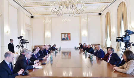 Президент Ильхам Алиев принял группу участников V Всемирного конгресса новостных агентств - ДОПОЛНЕНО