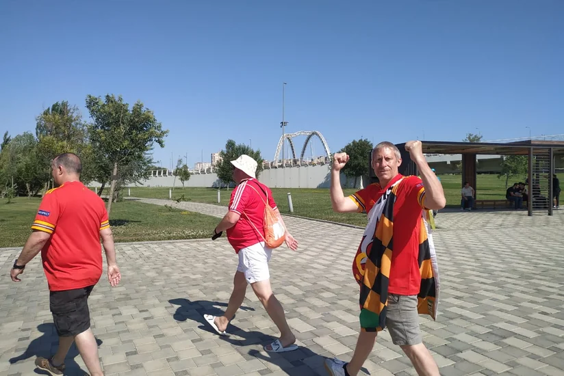 Uels və İsveçrə yığmalarının azarkeşləri BOS-da