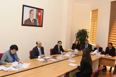 Əbülfəs Qarayev Salyanda vətəndaşları qəbul edib