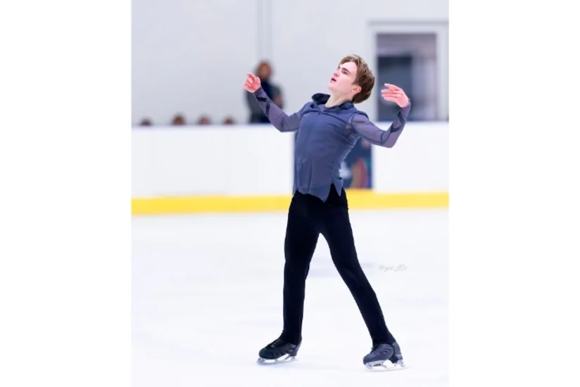 Azərbaycan fiqurlu konkisürəni beynəlxalq yarışda gümüş medal qazanıb