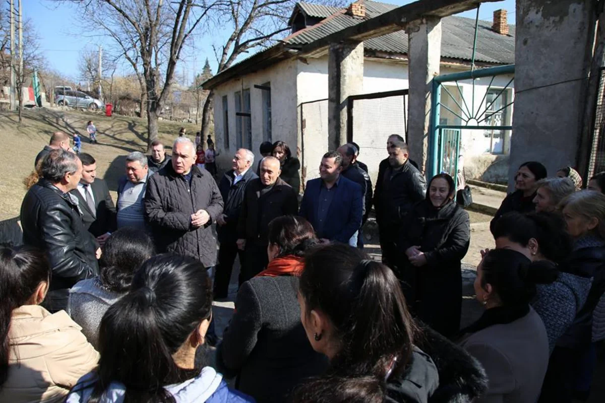 Gürcüstanın dövlət naziri azərbaycanlıların və ermənilərin birgə yaşadığı kəndə baş çəkib