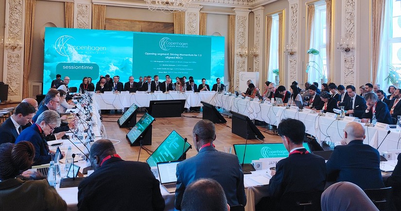 Mukhtar Babayev speaks about importance of green investments at Copenhagen Climate Ministerial