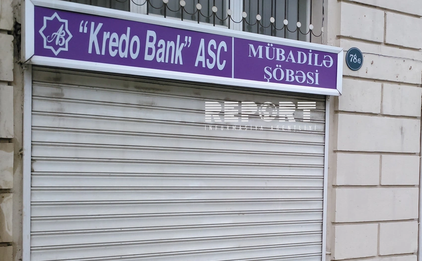 Bakıda banklar dollar satışını dayandırıb