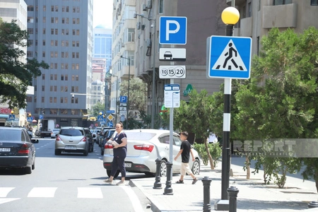 Bakıda ödənişli parklanma necə təşkil edilir?